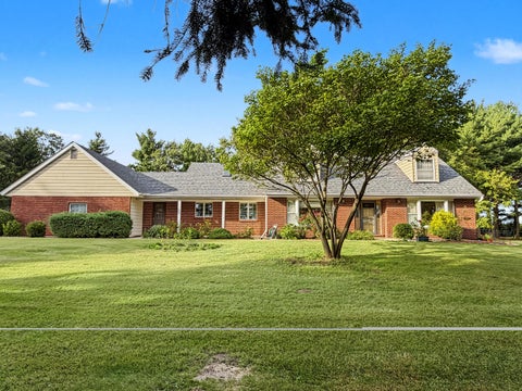 Tiny photo for 2016 E 2100 North Road, Watseka, IL 60970 (MLS # 12773395)
