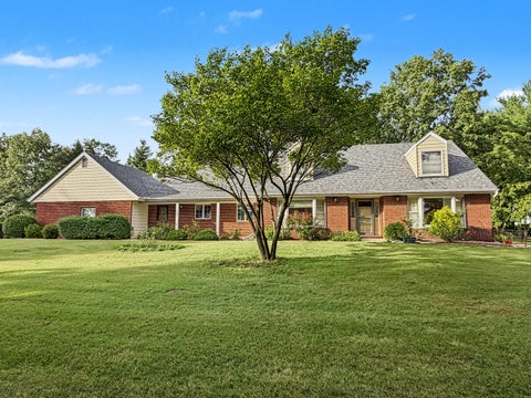 Photo of 2016 E 2100 North Road, Watseka, IL 60970 (MLS # 12773395)