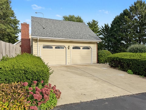 Tiny photo for 2016 E 2100 North Road, Watseka, IL 60970 (MLS # 12773395)