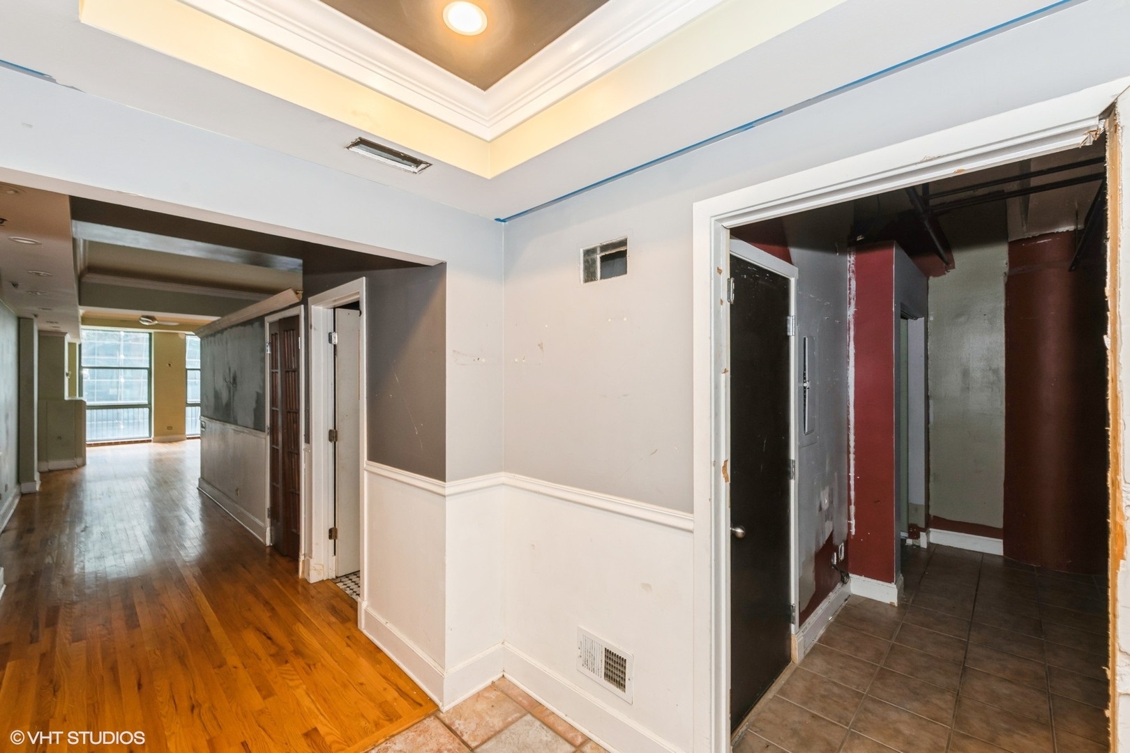 165 N Canal Street 719