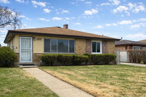 Photo of 1377 Greenbay Avenue, Calumet City, IL 60409 (MLS # 12593135)