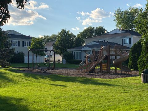 Tiny photo for 1556 Quaker Lane #174b, Prospect Heights, IL 60070 (MLS # 12630033)