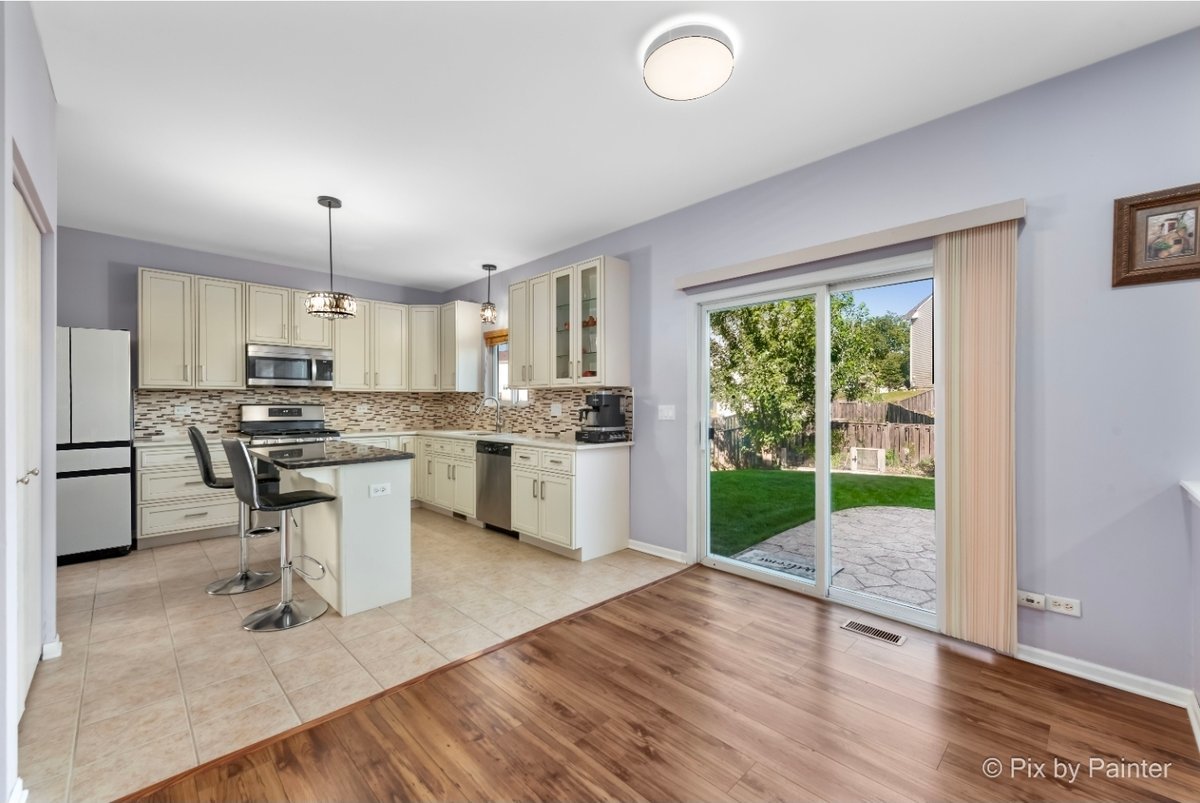905 Shelter Island Lane