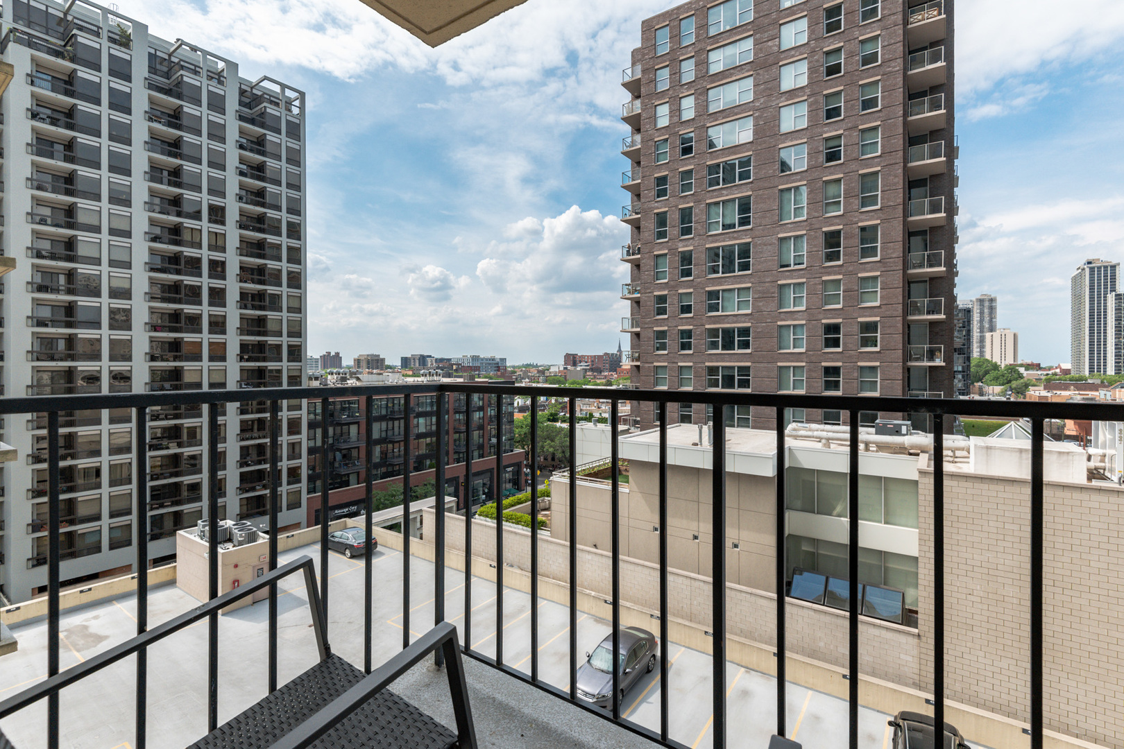 1212 N LaSalle Street 808
