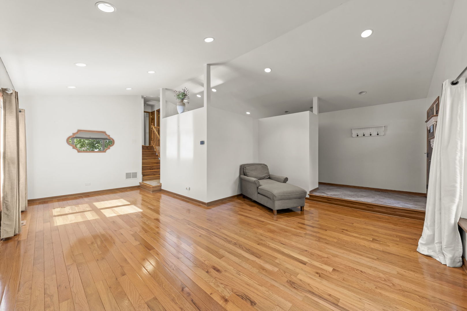 8407 Carriage Lane