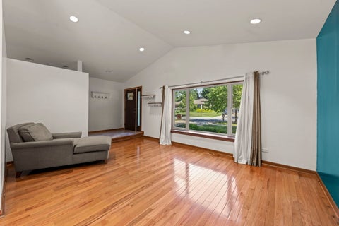 Tiny photo for 8407 Carriage Lane, Tinley Park, IL 60487 (MLS # 12675432)