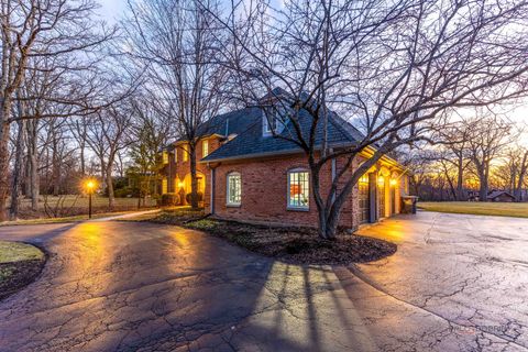 Tiny photo for 609 Old Hickory Lane, Libertyville, IL 60048 (MLS # 12589557)