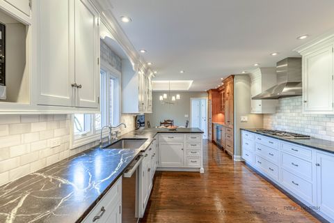 Tiny photo for 609 Old Hickory Lane, Libertyville, IL 60048 (MLS # 12589557)