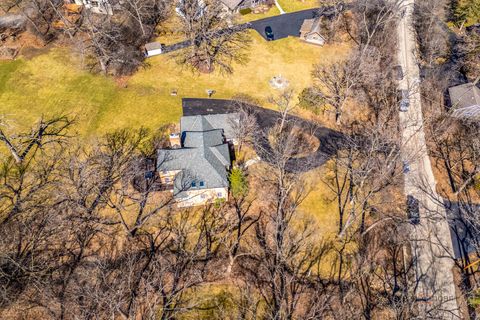 Tiny photo for 609 Old Hickory Lane, Libertyville, IL 60048 (MLS # 12589557)