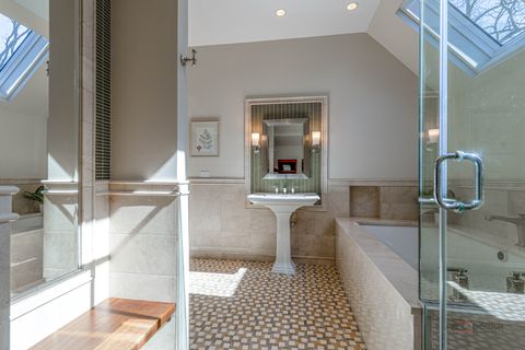 Tiny photo for 609 Old Hickory Lane, Libertyville, IL 60048 (MLS # 12589557)