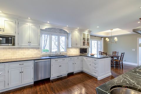 Tiny photo for 609 Old Hickory Lane, Libertyville, IL 60048 (MLS # 12589557)