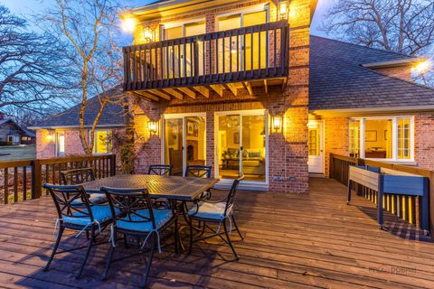 Tiny photo for 609 Old Hickory Lane, Libertyville, IL 60048 (MLS # 12589557)