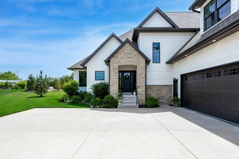 Tiny photo for 6925 Grover Station Sta, Bettendorf, IA 52722 (MLS # 12658427)