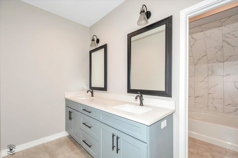 Tiny photo for 135 W 18th Street, Lockport, IL 60441 (MLS # 12155100)