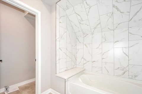 Tiny photo for 135 W 18th Street, Lockport, IL 60441 (MLS # 12155100)