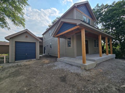 Photo of 135 W 18th Street, Lockport, IL 60441 (MLS # 12155100)
