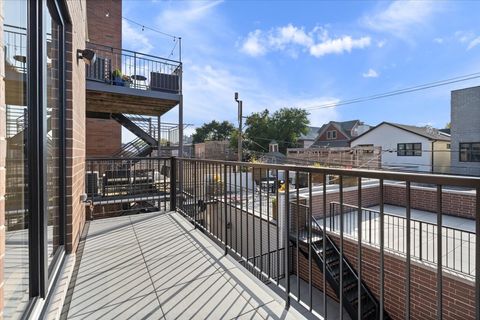 Tiny photo for 3036 N Sheffield Avenue #2N, Chicago, IL 60657 (MLS # 12485904)