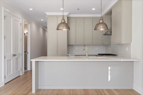 Tiny photo for 3036 N Sheffield Avenue #2N, Chicago, IL 60657 (MLS # 12485904)