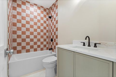 Tiny photo for 3036 N Sheffield Avenue #2N, Chicago, IL 60657 (MLS # 12485904)