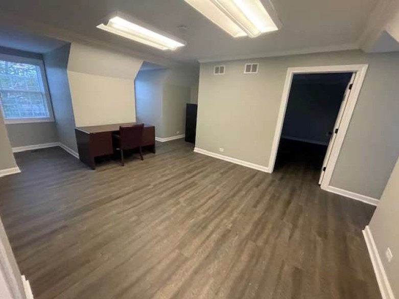 1624 W Colonial Parkway