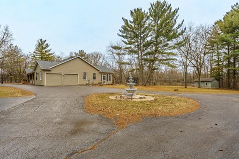 Tiny photo for 14103 Westwood Trail, Woodstock, IL 60098 (MLS # 12555610)