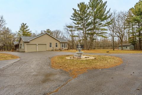 Tiny photo for 14103 Westwood Trail, Woodstock, IL 60098 (MLS # 12555610)