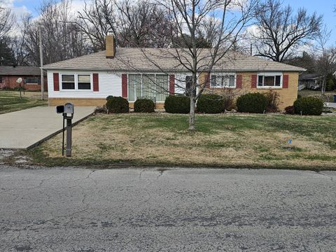 Tiny photo for 2 Linnview Drive, Mt Vernon, IL 62864 (MLS # 12586212)