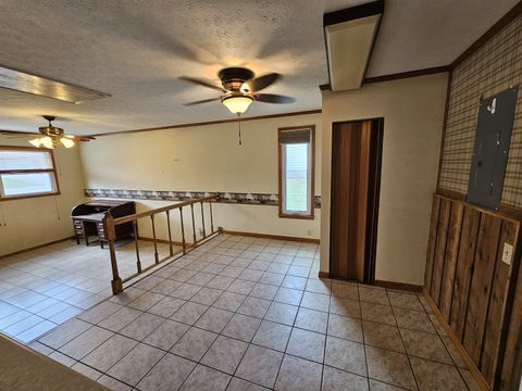 Tiny photo for 2 Linnview Drive, Mt Vernon, IL 62864 (MLS # 12586212)