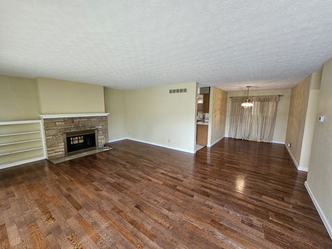 Tiny photo for 2 Linnview Drive, Mt Vernon, IL 62864 (MLS # 12586212)
