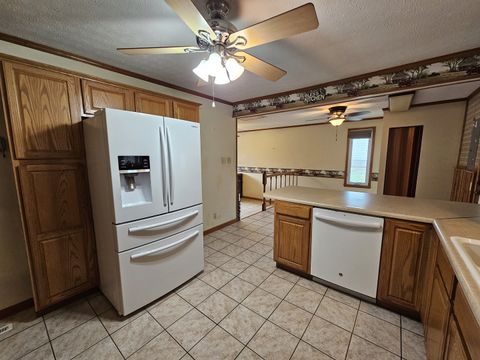 Tiny photo for 2 Linnview Drive, Mt Vernon, IL 62864 (MLS # 12586212)