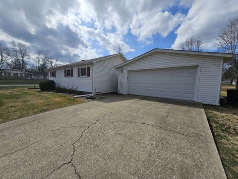 Tiny photo for 2 Linnview Drive, Mt Vernon, IL 62864 (MLS # 12586212)