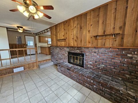 Tiny photo for 2 Linnview Drive, Mt Vernon, IL 62864 (MLS # 12586212)