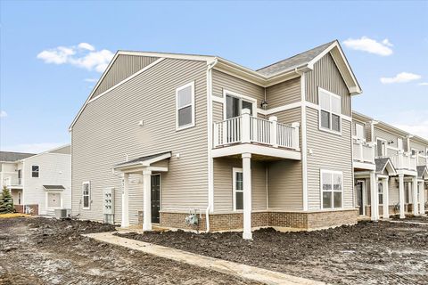 351 Kingsport Drive South Elgin IL 60177