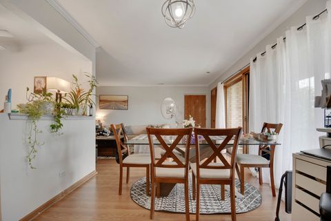 Tiny photo for 8324 160th Place #3W, Tinley Park, IL 60477 (MLS # 12693825)