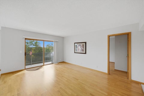 Tiny photo for 545 S River Road #505, Des Plaines, IL 60016 (MLS # 12715772)