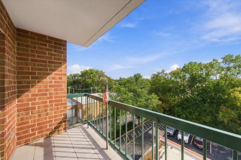 Tiny photo for 545 S River Road #505, Des Plaines, IL 60016 (MLS # 12715772)