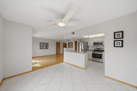 Tiny photo for 545 S River Road #505, Des Plaines, IL 60016 (MLS # 12715772)