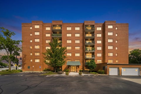 Tiny photo for 545 S River Road #505, Des Plaines, IL 60016 (MLS # 12715772)