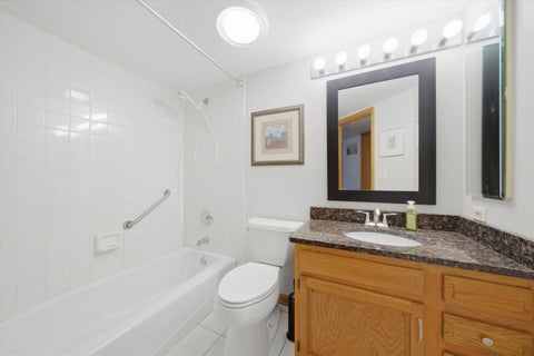 Tiny photo for 545 S River Road #505, Des Plaines, IL 60016 (MLS # 12715772)