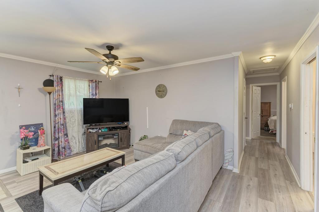 105 Queenswood Road