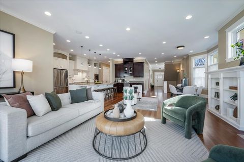 Tiny photo for 1218 Elmwood Avenue, Evanston, IL 60202 (MLS # 12582151)