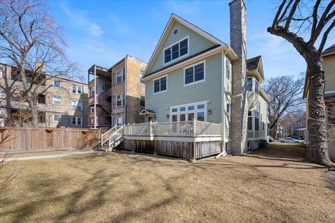 Tiny photo for 1218 Elmwood Avenue, Evanston, IL 60202 (MLS # 12582151)