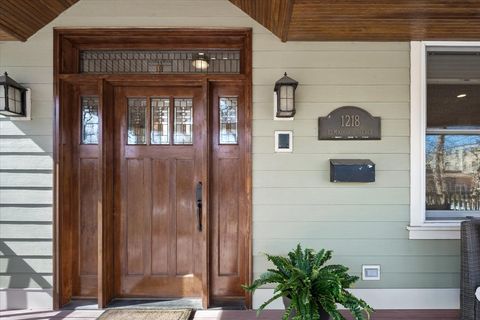 Tiny photo for 1218 Elmwood Avenue, Evanston, IL 60202 (MLS # 12582151)