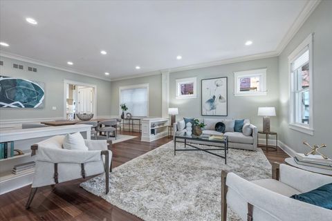 Tiny photo for 1218 Elmwood Avenue, Evanston, IL 60202 (MLS # 12582151)