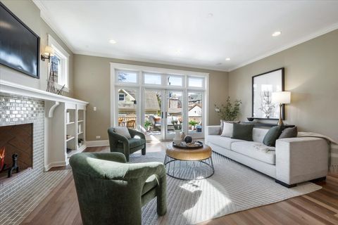 Tiny photo for 1218 Elmwood Avenue, Evanston, IL 60202 (MLS # 12582151)