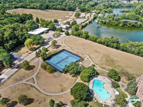 Tiny photo for 5811 Oakwood Drive #C, Lisle, IL 60532 (MLS # 12538916)