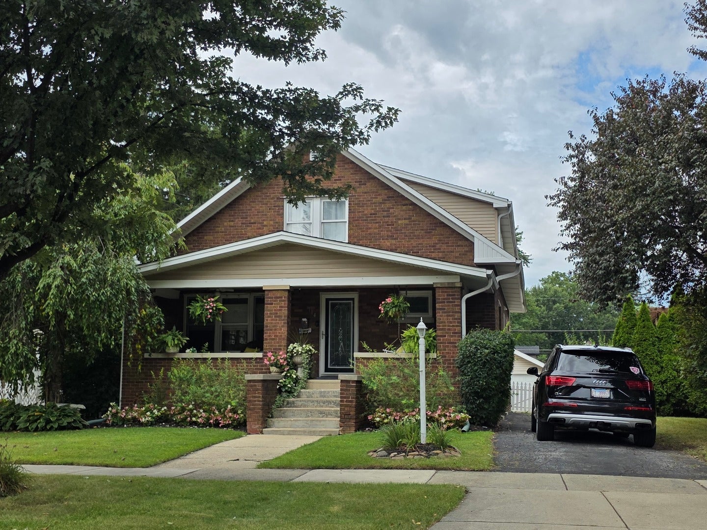 114 S Edward Street