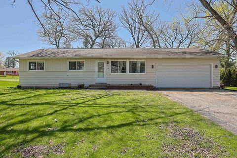 Photo of 7405 Wooded Shore Drive, Wonder Lake, IL 60097 (MLS # 12627439)
