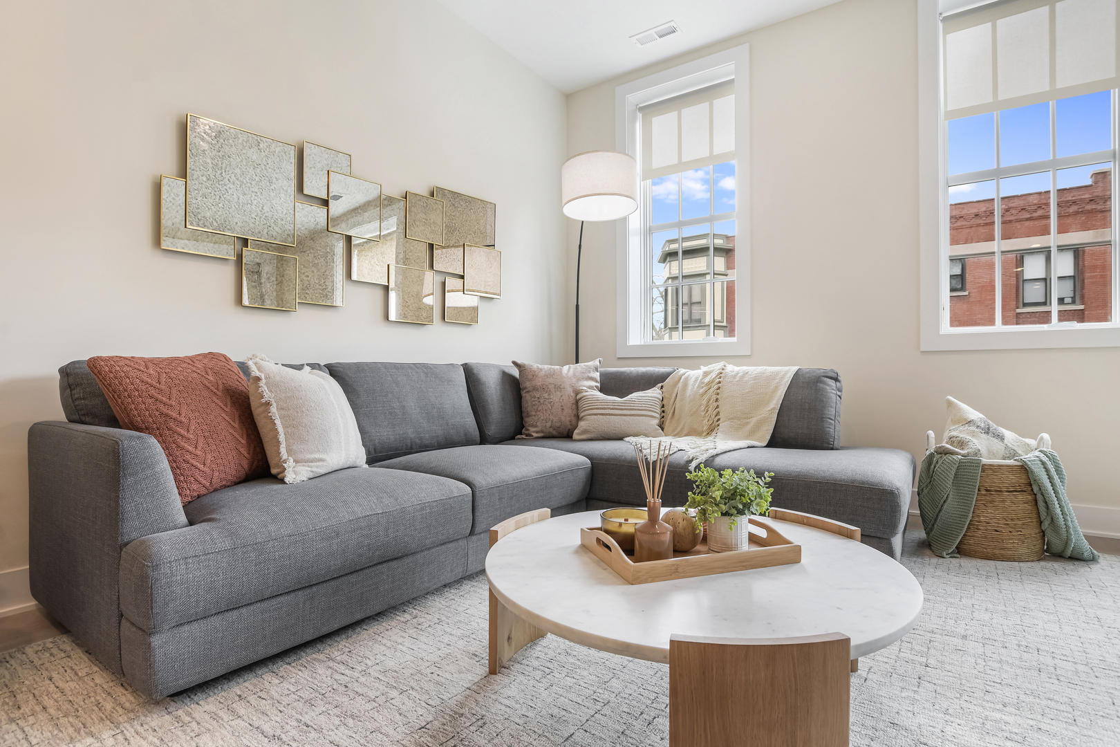 3924 N Lincoln Avenue 416