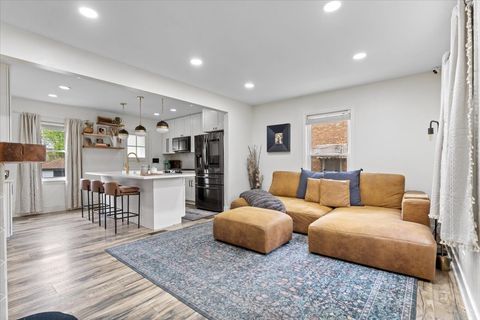 Tiny photo for 9125 S 54th Avenue, Oak Lawn, IL 60453 (MLS # 12632928)